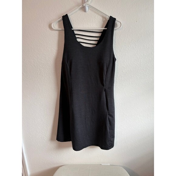 Avalanche Dresses & Skirts - Avalanche Women’s Size Large Athletic Dress‎